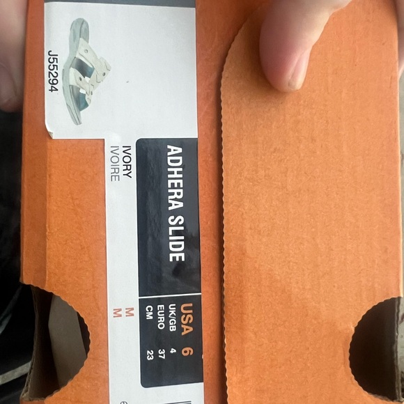 NIB Merrell Adhera Leather Slide Sandals Ivory size 6 - Picture 4 of 4